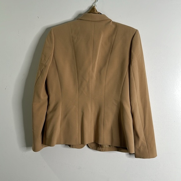 Ann Klein tan camel pantsuit size 10p career  work - Picture 8 of 13
